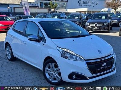 Gebraucht Peugeot 208 Signature Sky 82 PS (60 kW) 2019 Weiß Kleinwagen