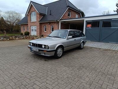 Second-hand BMW 318 Performance 113 CP (83 kW) 1993 Argintiu Break