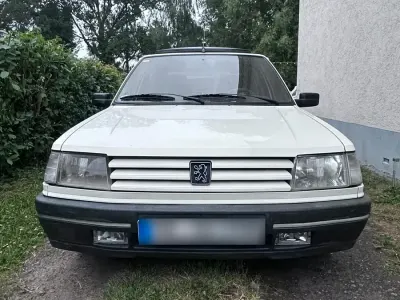 Gebraucht Peugeot 309 88 PS (64 kW) 1990 Weiß Kleinwagen