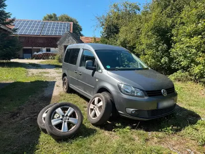 Gebraucht VW Caddy 140 PS (102 kW) 2012 Grau Van / Kleinbus