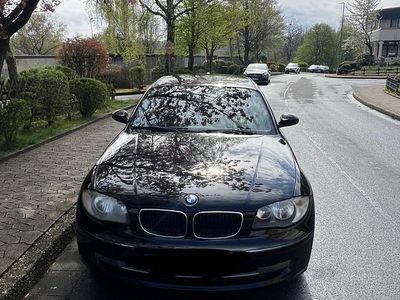 Second-hand BMW 118 143 CP (105 kW) 2008 Negru Hatchback