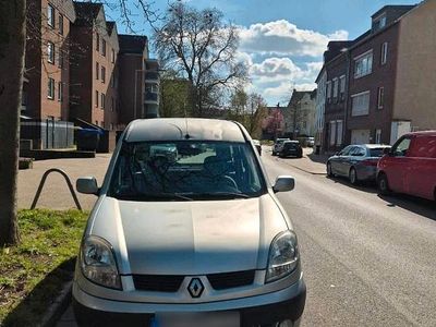 Second-hand Renault Kangoo Privilege 75 CP (55 kW) 2005 Argintiu Monovolum