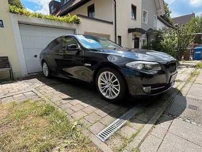 BMW 528