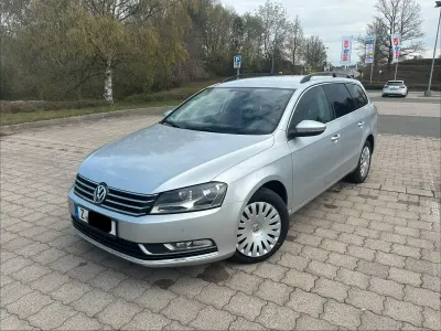 Używany VW Passat 143 KM (105 kW) 2011 Srebrny Sedan/Limuzyna