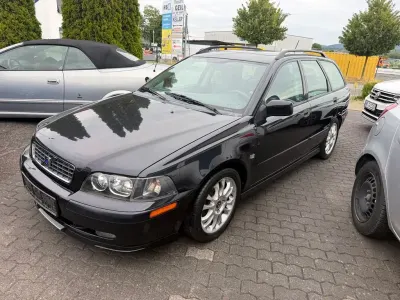 Gebraucht Volvo V40 Comfort 116 PS (85 kW) 2004 Schwarz Kombi