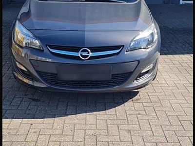 Usata Opel Astra 120 CV (88 kW) 2013 Grigio Berlina