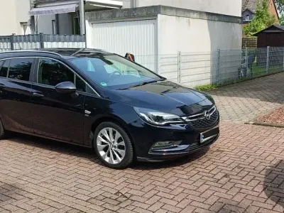 Gebraucht Opel Astra 125 PS (91 kW) 2019 Blau Kombi