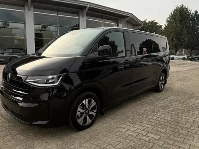 Gebraucht VW T7 150 PS (110 kW) 2025 Schwarz Van