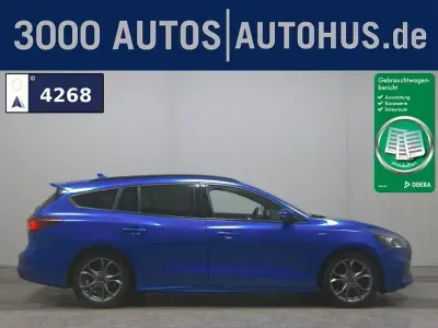 Gebraucht Ford Focus ST-Line 120 PS (88 kW) 2022 Dynamicblau metallic Limousine