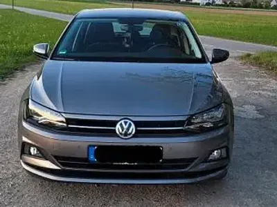 Usata VW Polo Comfortline 75 CV (55 kW) 2018 Grigio Utilitaria