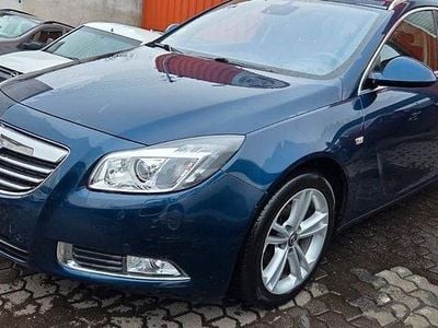 Gebraucht Opel Insignia Innovation 131 PS (96 kW) 2012 Blau Kombi
