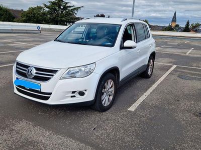 Weiß Gebraucht 2009 VW Tiguan Sportline SUV | 9.500 € (Teuer)