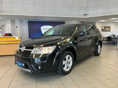 Usado Fiat Freemont Urban 140 CV (102 kW) 2011 Negro SUV