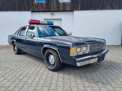 Blau Gebraucht 1991 Ford Crown Victoria Limousine | 16.890 €