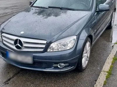 Gebraucht Mercedes C200 184 PS (135 kW) 2011 Grau Limousine
