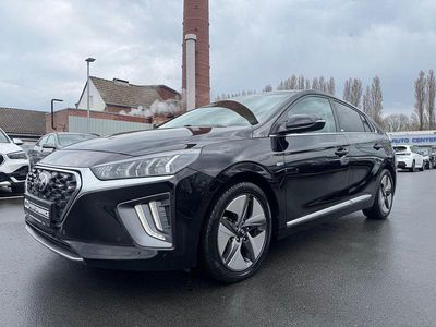 Gebraucht Hyundai Ioniq Premium 105 PS (77 kW) 2020 Phantom black Kleinwagen