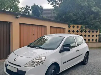 Gebraucht Renault Clio 75 PS (55 kW) 2009 Weiß Kleinwagen