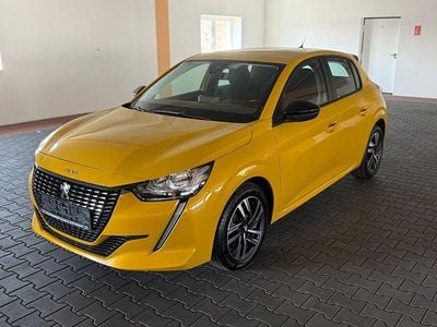 Second-hand Peugeot 208 Active 101 CP (74 kW) 2023 Galben Hatchback