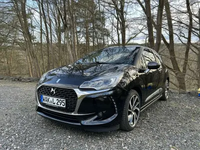 Gebraucht Citroën DS3 Start 165 PS (121 kW) 2017 Schwarz Limousine