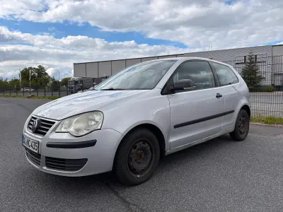 Używany VW Polo 60 KM (44 kW) 2007 Srebrny Hatchback
