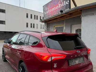 Gebraucht Ford Focus ST-Line 150 PS (110 kW) 2019 Rot Kombi