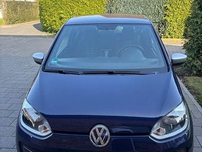 Second-hand VW up! CLUB 60 CP (44 kW) 2015 Albastru Hatchback