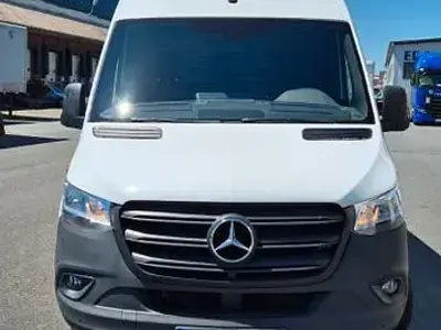 Gebraucht Mercedes Sprinter 150 PS (110 kW) 2023 Weiß Van