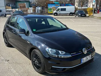 Second-hand VW Golf VII Comfortline 131 CP (96 kW) 2018 Negru Hatchback