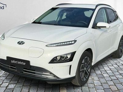 Gebraucht Hyundai Kona Trend 100 kW (136 PS) 2021 Weiss SUV