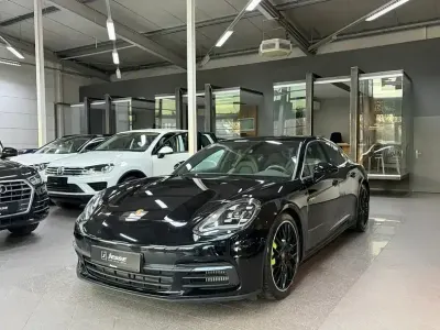 Occasion Porsche Panamera 4 Chrono 136 ch (100 kW) 2020 Noir Berline