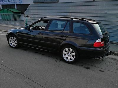 Gebraucht BMW 318 141 PS (103 kW) 2004 Schwarz Kombi