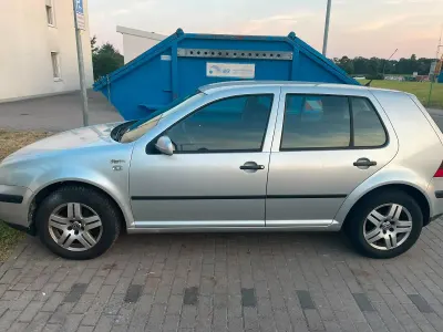 Gebraucht VW Golf IV 75 PS (55 kW) 2001 Grau Limousine