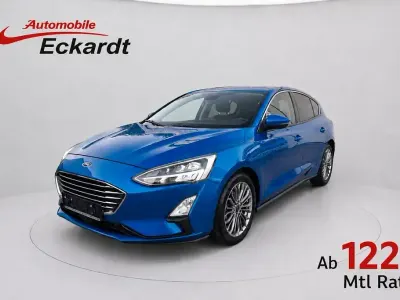 Gebraucht Ford Focus Titanium 125 PS (91 kW) 2018 Blau Limousine