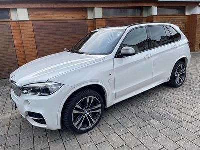 BMW X5 M50