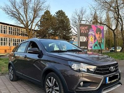 Gebraucht Lada Vesta 106 PS (77 kW) 2018 Grau Kombi