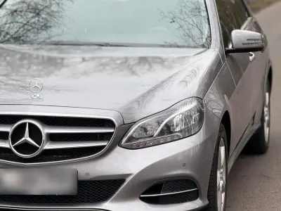 Second-hand Mercedes E250 2013 Gri Berlinǎ