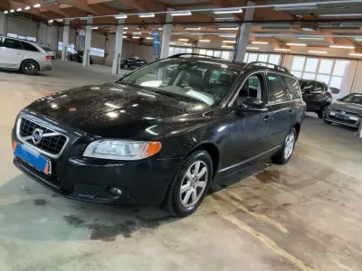 Gebraucht Volvo V70 Pro 179 PS (131 kW) 2012 Schwarz Kombi