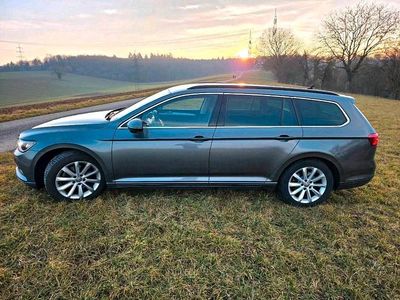 Gebraucht VW Passat Comfortline 120 PS (88 kW) 2015 Grau Kombi