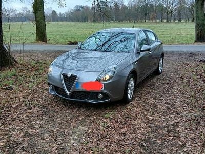 Gebraucht Alfa Romeo Giulietta 170 PS (125 kW) 2016 Grau Kleinwagen