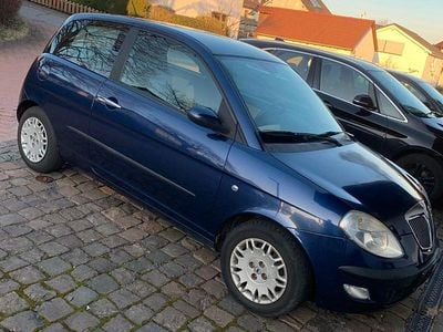 Gebraucht Lancia Ypsilon 80 PS (58 kW) 2004 Blau Kleinwagen