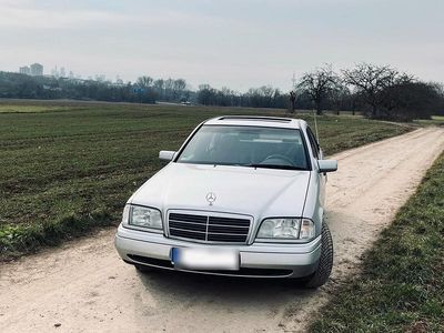 Gebraucht Mercedes C230 196 PS (144 kW) 1996 Silber Limousine