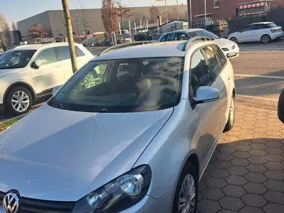 Second-hand VW Golf VI 105 CP (77 kW) 2010 Argintiu Hatchback