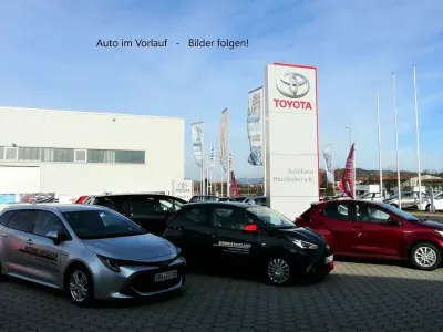 Second-hand Toyota Aygo x-sky 72 CP (52 kW) 2021 Roșu Hatchback