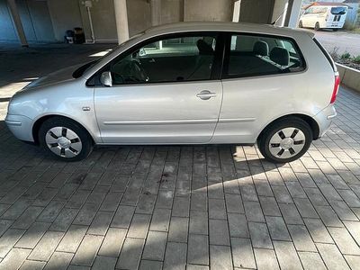 Gebraucht VW Polo 75 PS (55 kW) 2003 Grau Kleinwagen