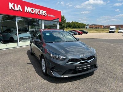 Grau Gebraucht 2024 Kia Ceed Sportswagon Comfort Kombi | 22.960 € (Guter Preis)