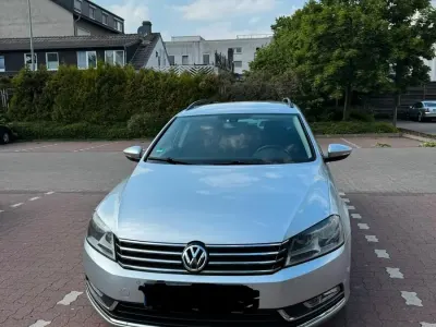 Gebraucht VW Passat 140 PS (102 kW) 2013 Silber Kombi
