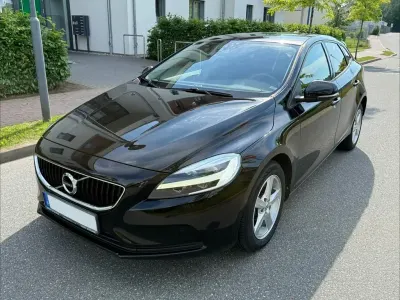 Gebraucht Volvo V40 150 PS (110 kW) 2016 Schwarz Limousine