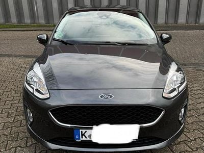 Gebraucht Ford Fiesta 101 PS (74 kW) 2018 Grau Kleinwagen