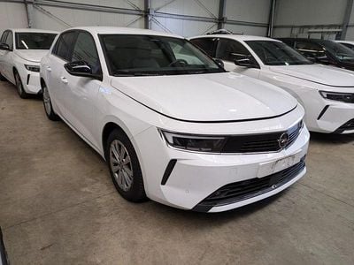 Weiß Gebraucht 2023 Opel Astra Elegance Limousine | 17.750 € (Superpreis)