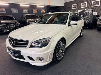 Weiß Gebraucht 2010 Mercedes C63 AMG AMG Limousine | 45.890 € (Guter Preis)